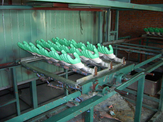 Latex wrinkles the production line